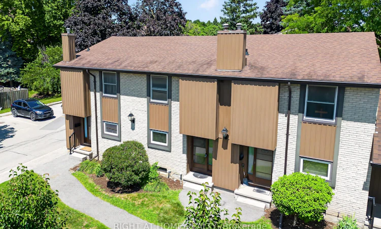 11-215 Glamis Road