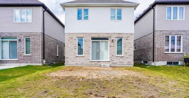 213 Sedgewood Street, Kitchener, ON, N2P 2N3 - 4