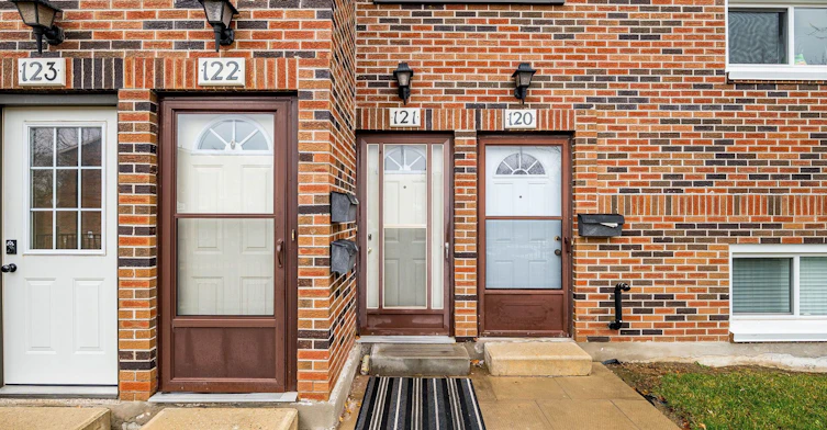 121-49 Rhonda Road, Guelph, ON, N1H 7A4 - 2