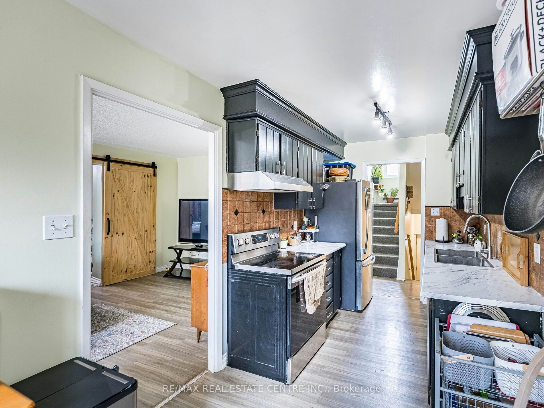 121-49 Rhonda Road, Guelph, ON, N1H 7A4 - 16