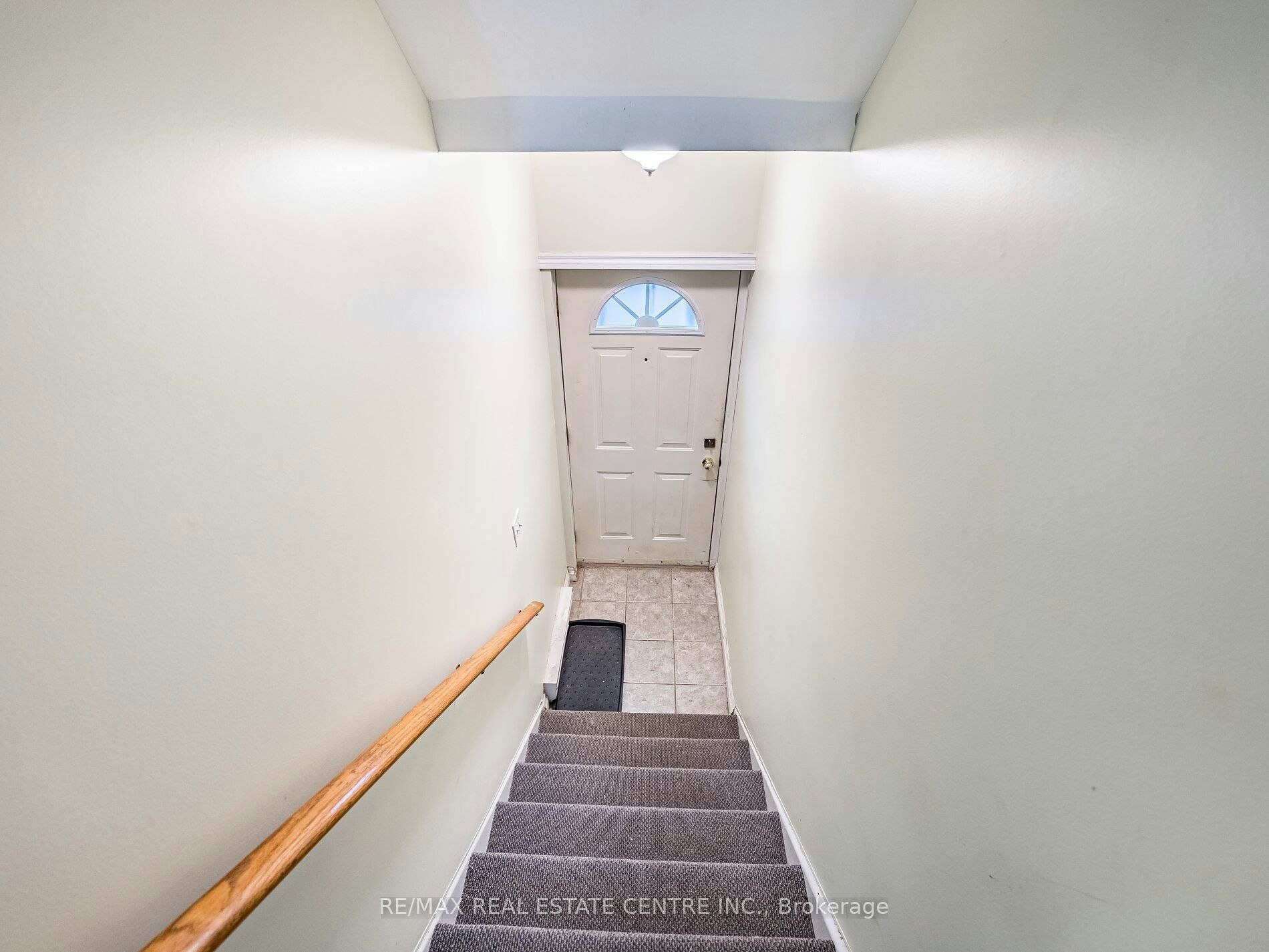 121-49 Rhonda Road, Guelph, ON, N1H 7A4 - 3