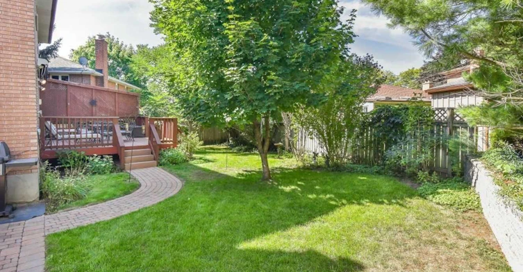 28 Walnut Drive, Guelph, ON, N1E 4B3 - 2