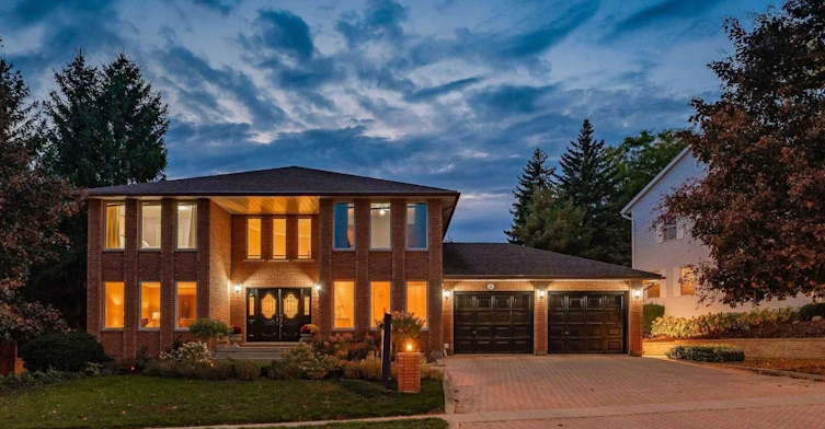 28 Walnut Drive, Guelph, ON, N1E 4B3