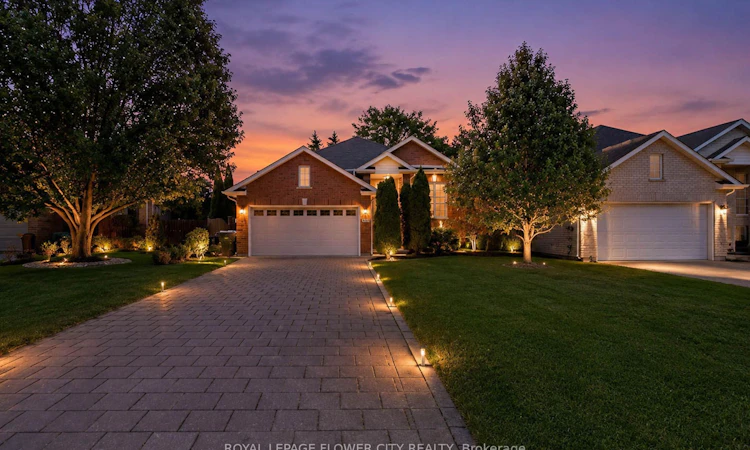 47 Queensway Drive