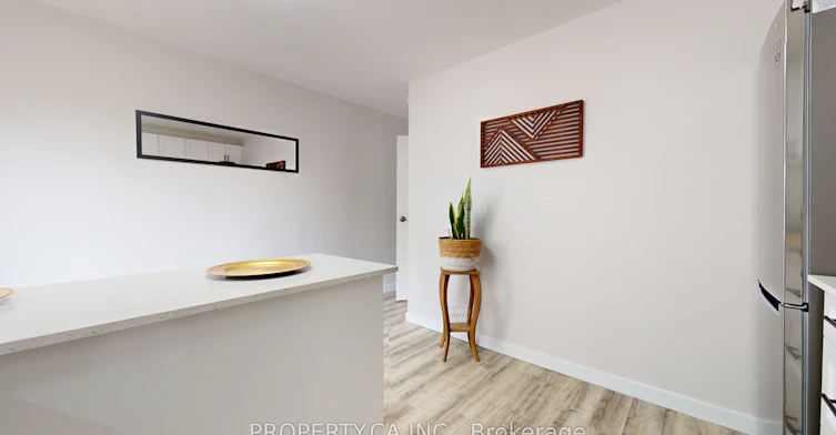 5-610 George Street N, Peterborough, ON, K9H 3S6 - 5