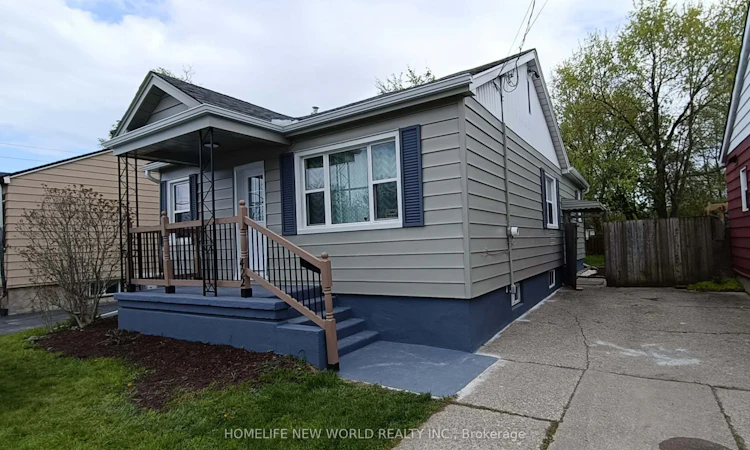 422 Welland Avenue