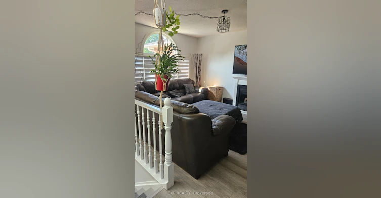 upper-64 Chapel Hill Crescent, Welland, ON, L3C 6G9 - 11