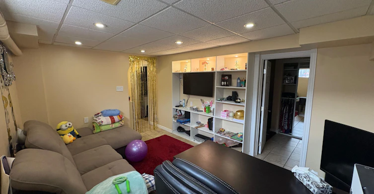 2 Sophia Crescent, Kitchener, ON, N2R 1X5 - 18