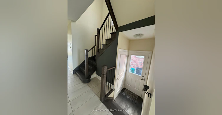 9582 Tall Grass Avenue, Niagara Falls, ON, L2G 0Y3 - 3
