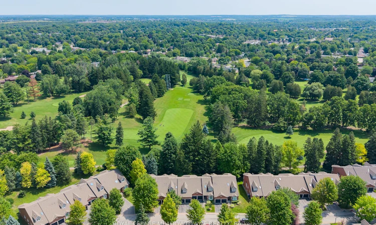 12 Fairway Lane