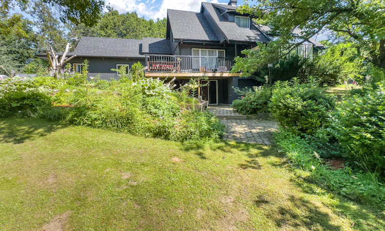 203 Bullis Road
