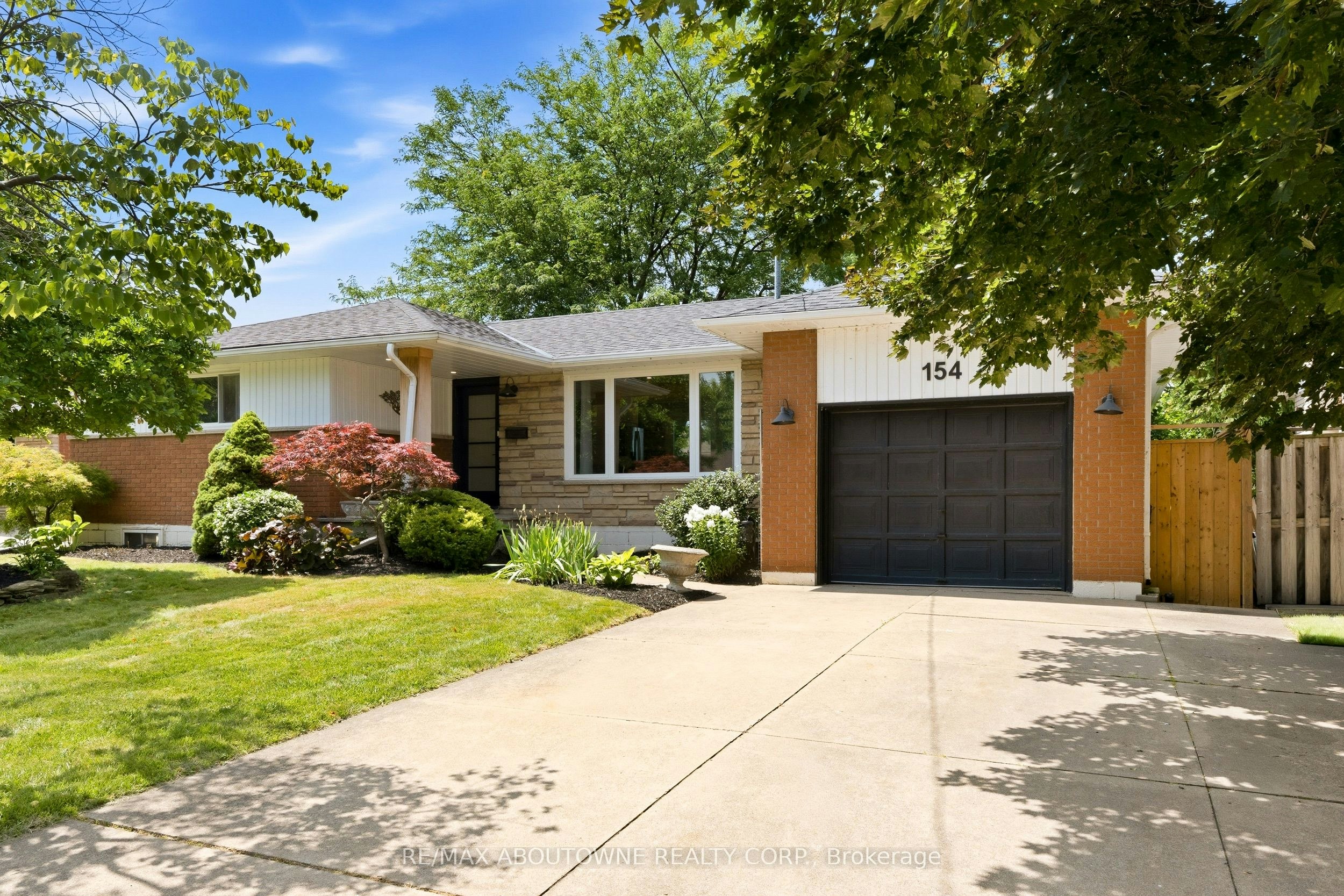 154 Lakeside Drive, Grimsby, ON, L3M 2L5
