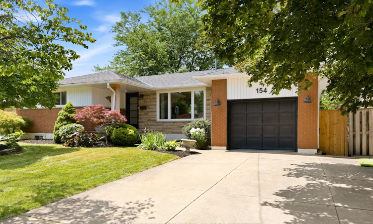 154 Lakeside Drive