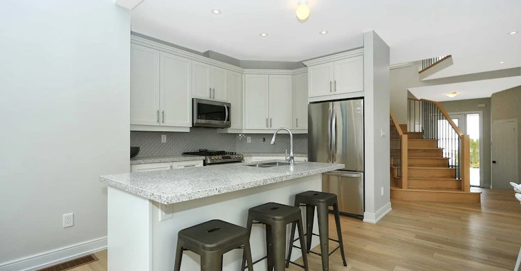 68 Rosedale Trail, Kawartha Lakes, ON, K0M 1G0 - 6