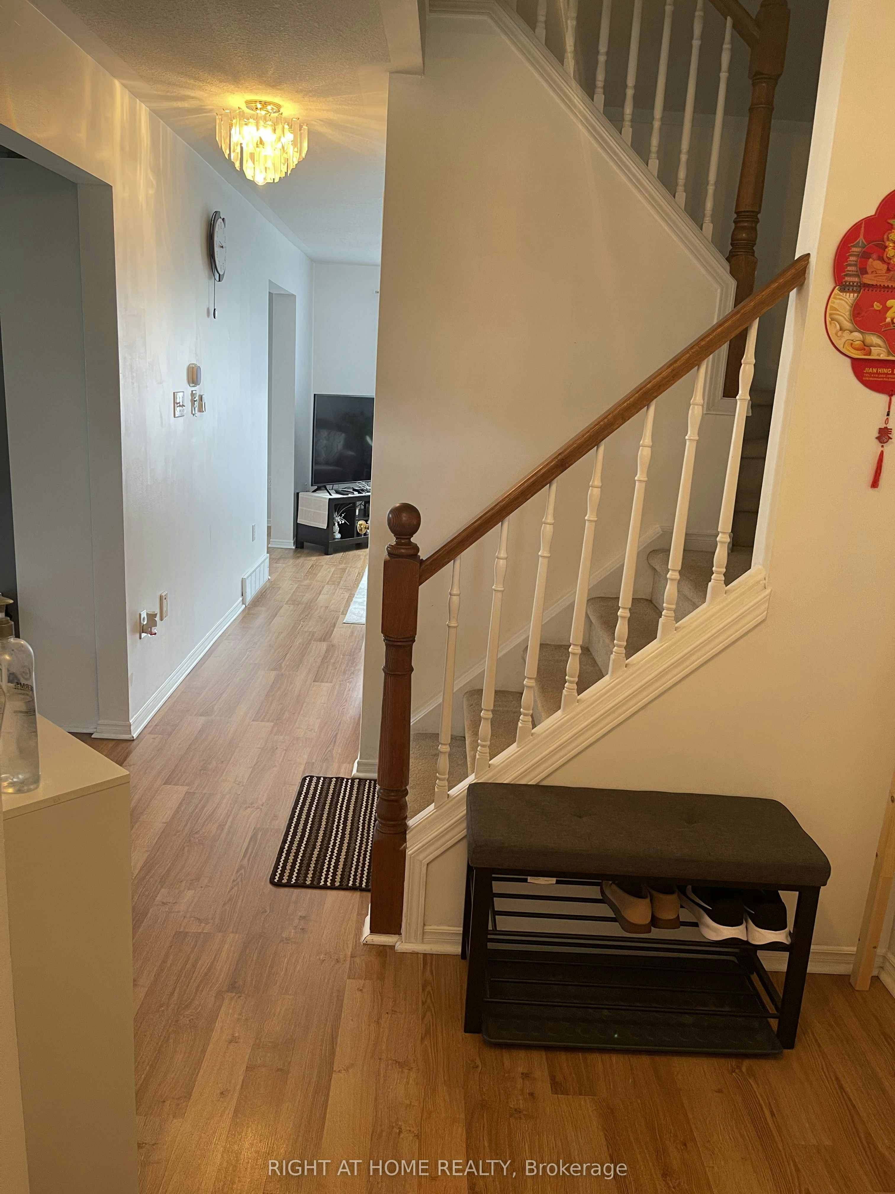 Room 2-33 Phair Crescent, London, ON, N5Z 5B5 - 4