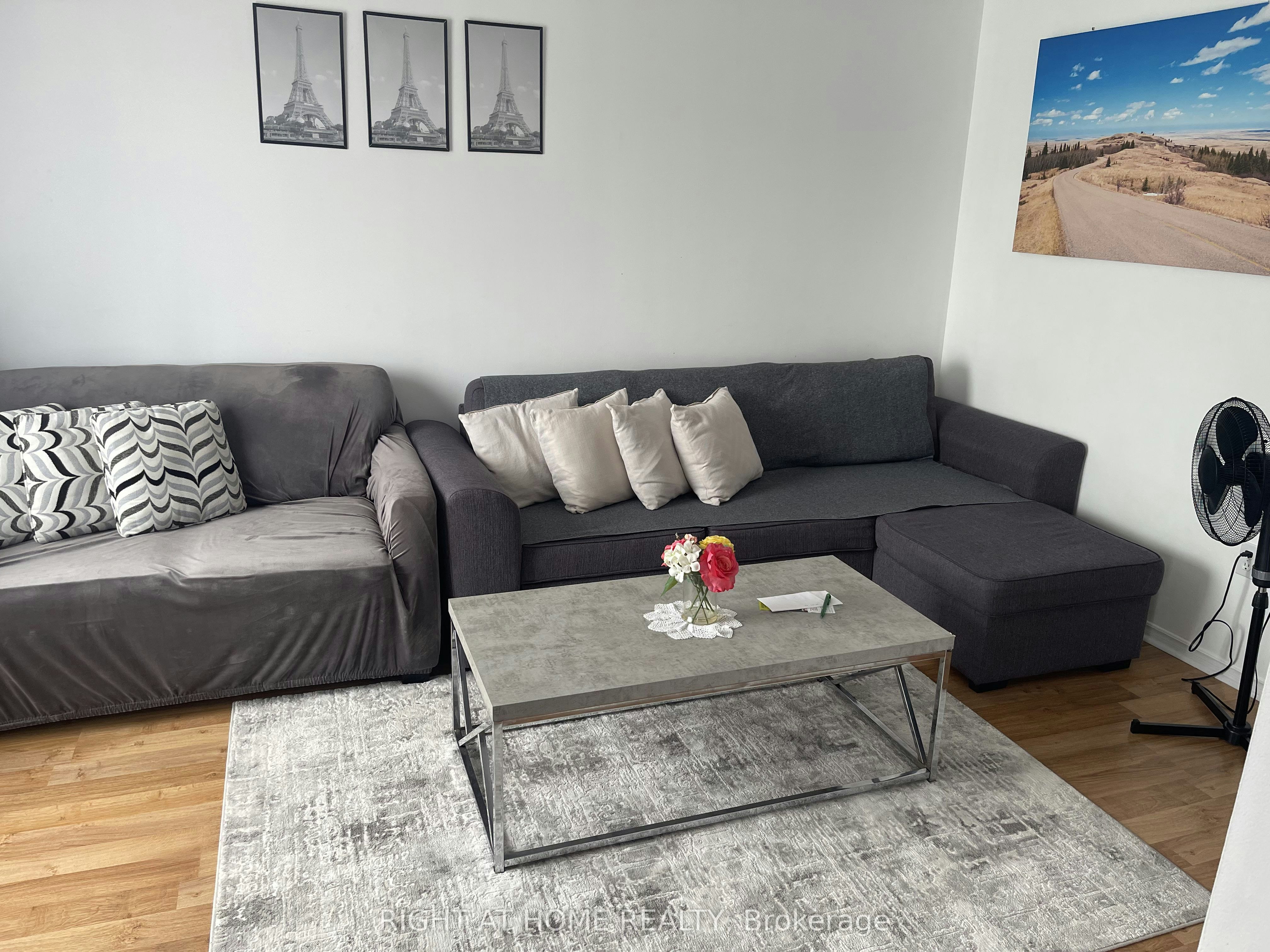 Room 2-33 Phair Crescent, London, ON, N5Z 5B5 - 5