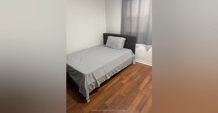 Room 2-33 Phair Crescent, London, ON, N5Z 5B5 - 9