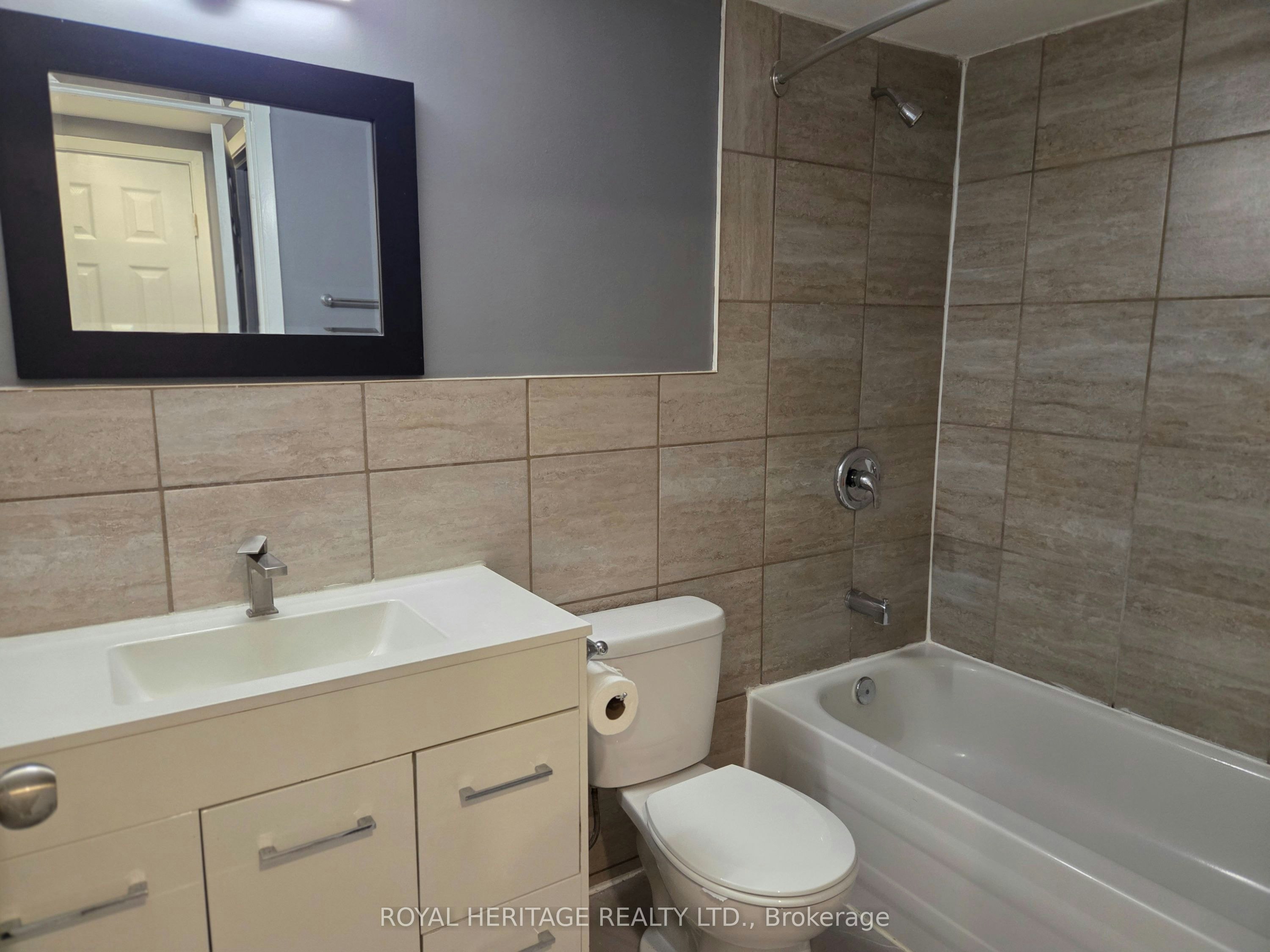 104-8800 Willoughby Drive, Niagara Falls, ON, L2G 6X8 - 2