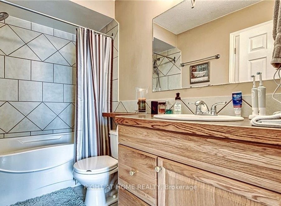 47 Jackson Court W, Welland, ON, L3C 7G2 - 6