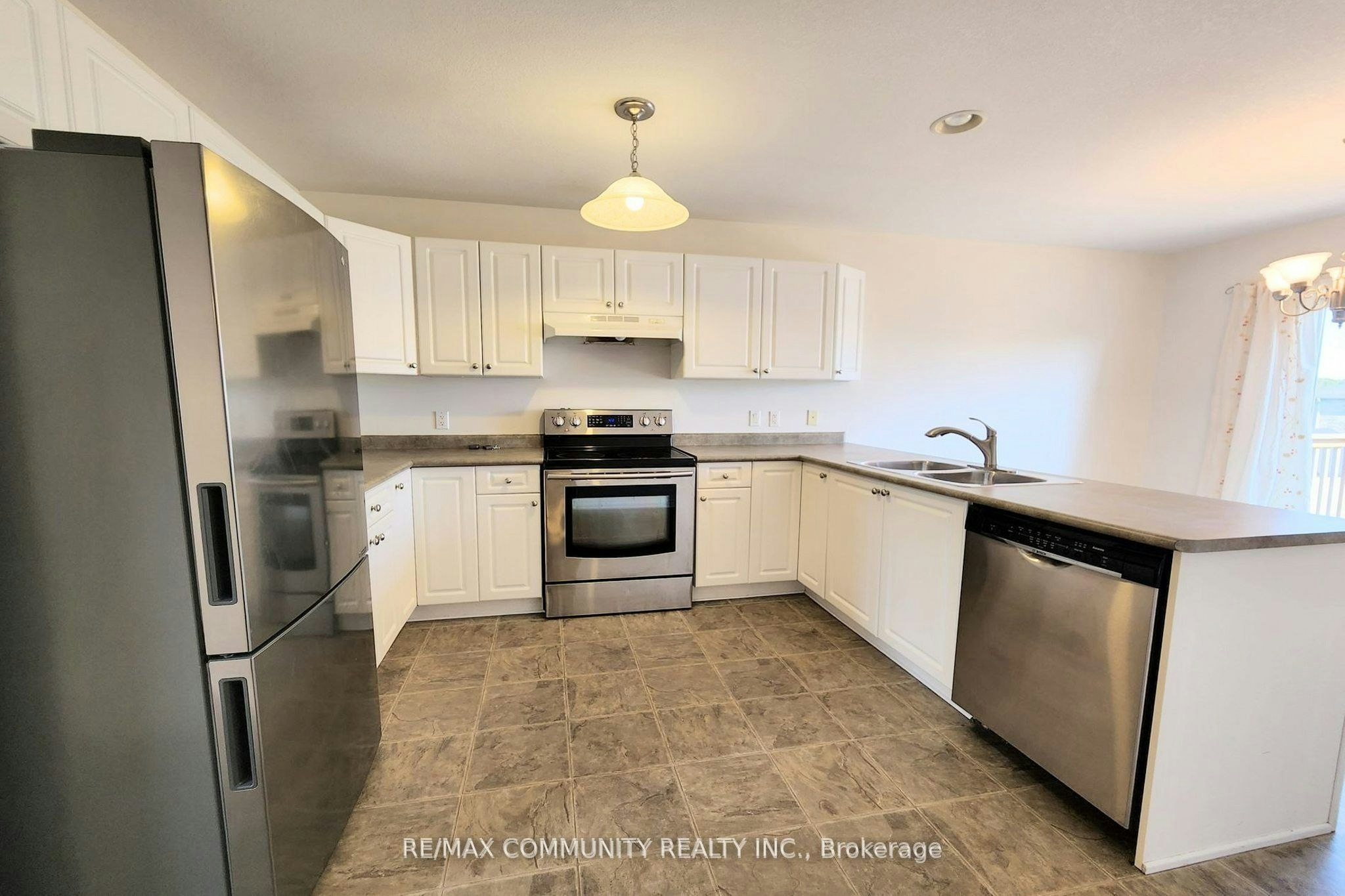 24 Sunshine Lane, Quinte West, ON, K8V 6X7 - 8