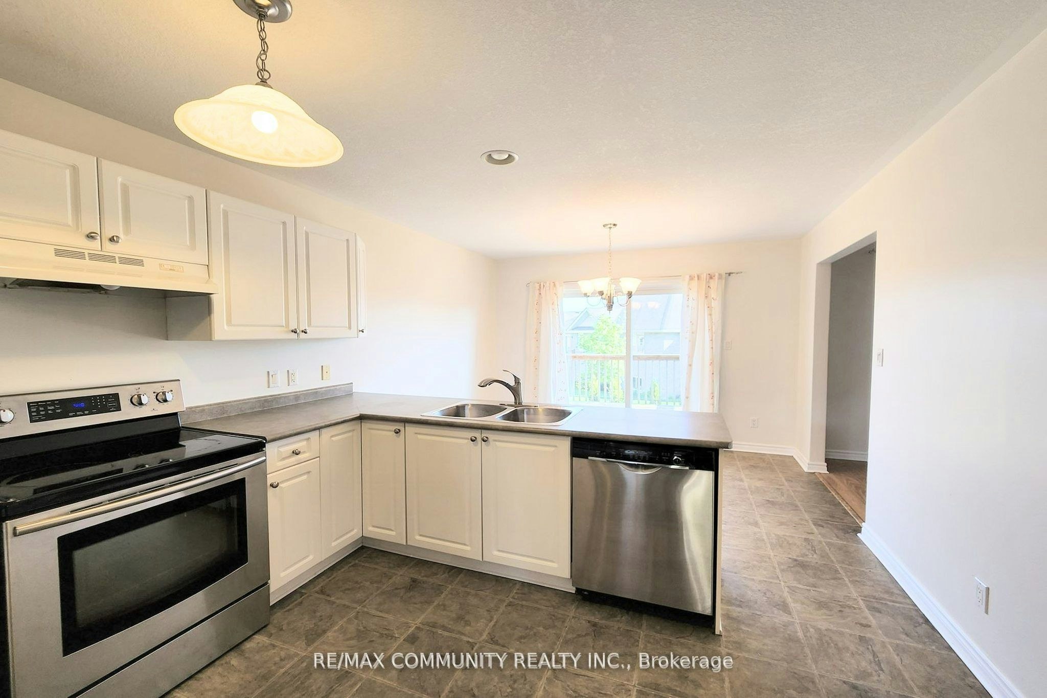 24 Sunshine Lane, Quinte West, ON, K8V 6X7 - 10