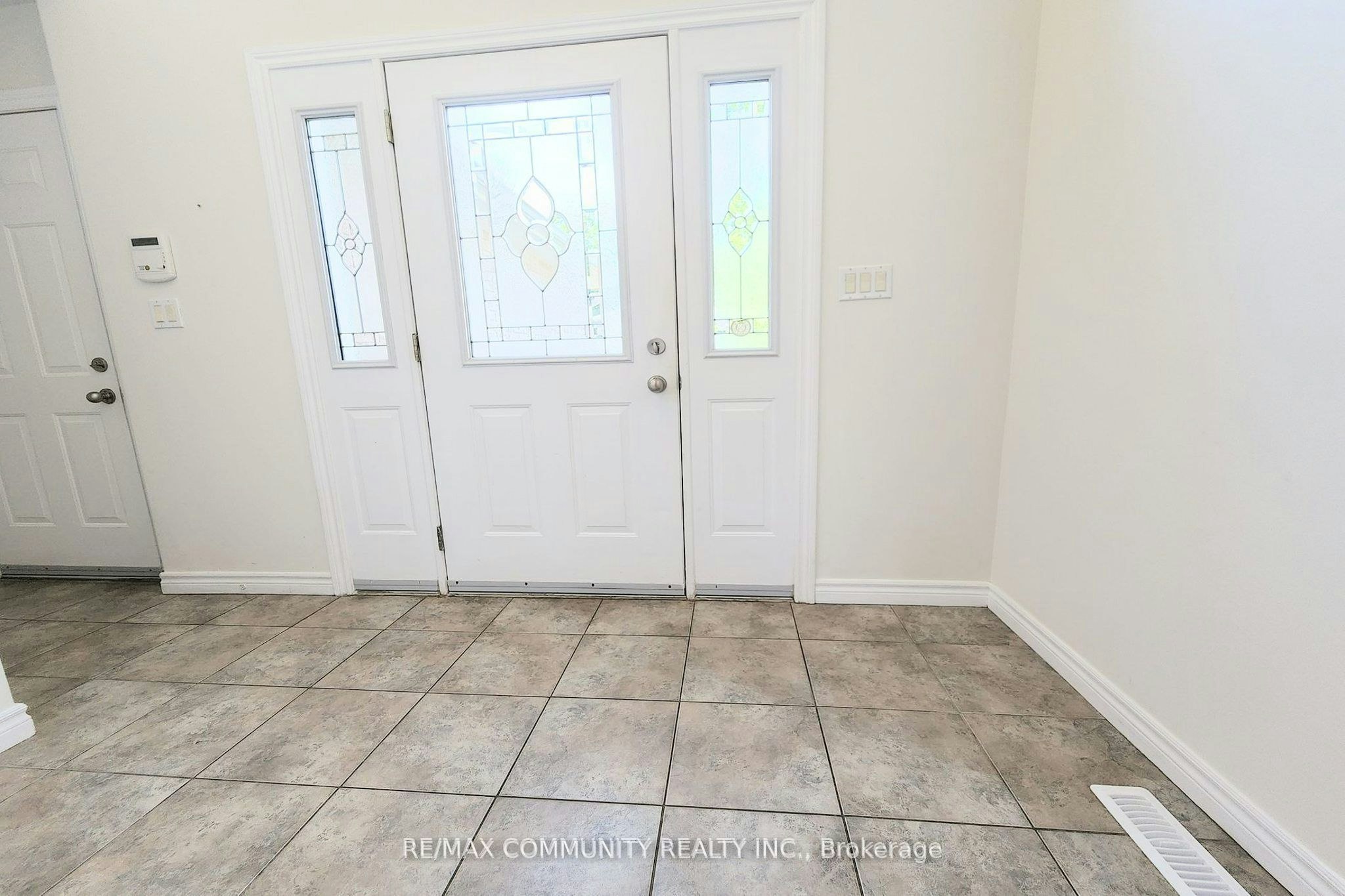 24 Sunshine Lane, Quinte West, ON, K8V 6X7 - 3