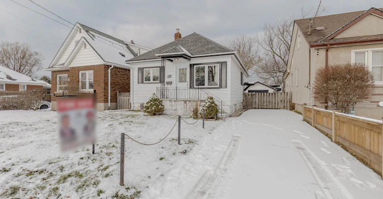 55 Hamilton Street, St. Catharines, ON, L2S 1K8 - 3