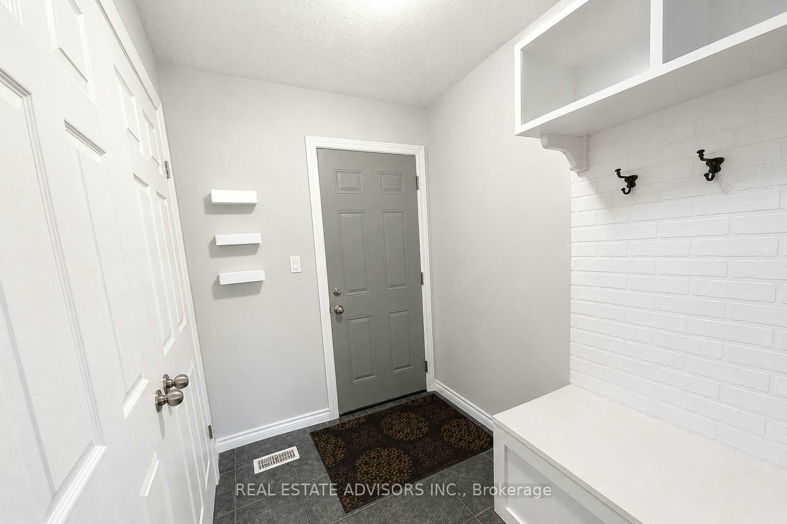1364 Caen Avenue, Woodstock, ON, N4T 0J3 - 8