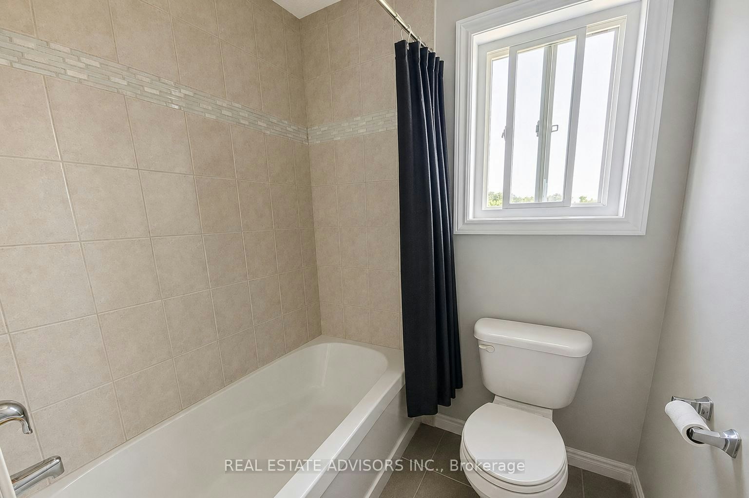 1364 Caen Avenue, Woodstock, ON, N4T 0J3 - 11
