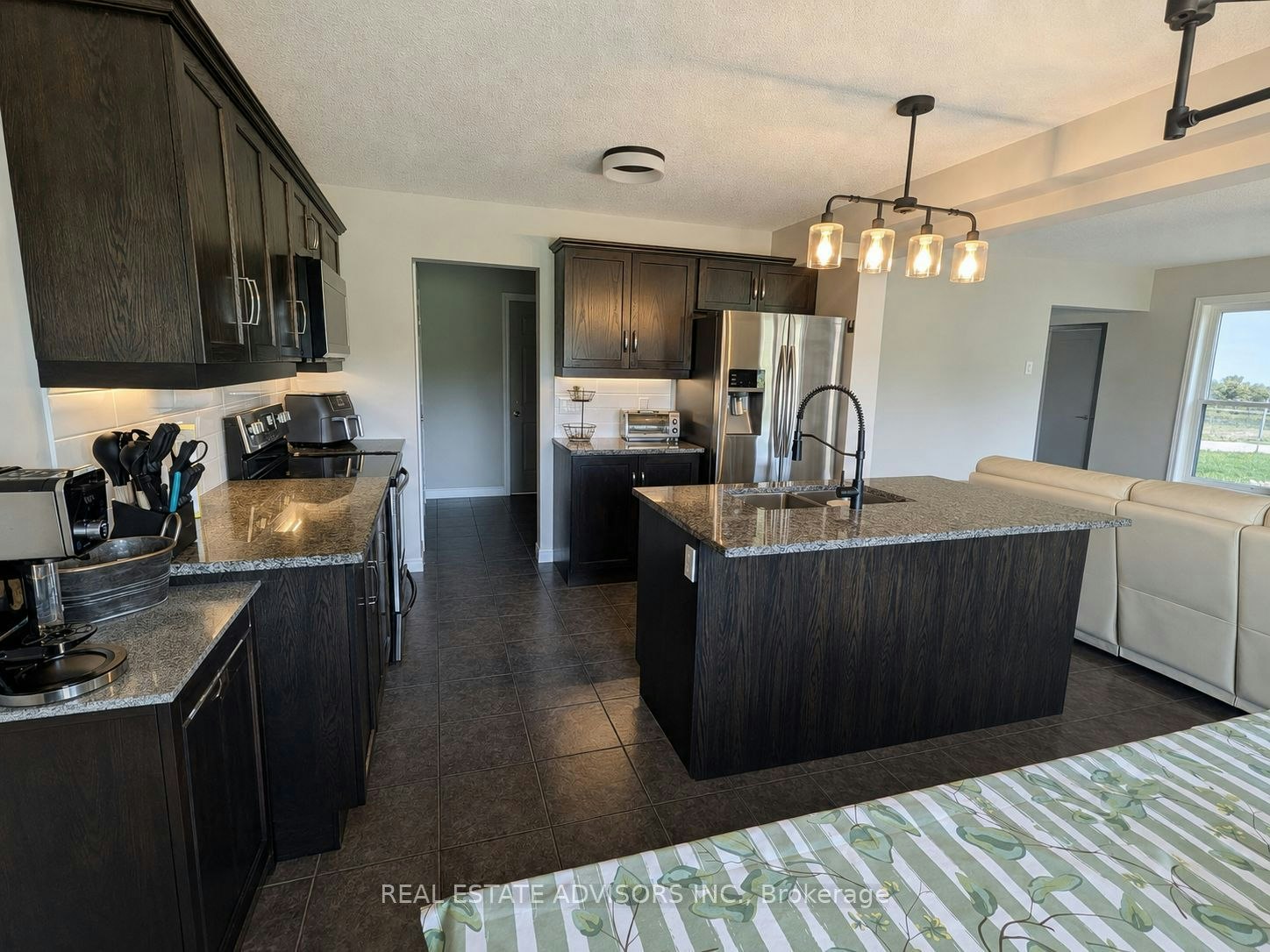 1364 Caen Avenue, Woodstock, ON, N4T 0J3 - 4