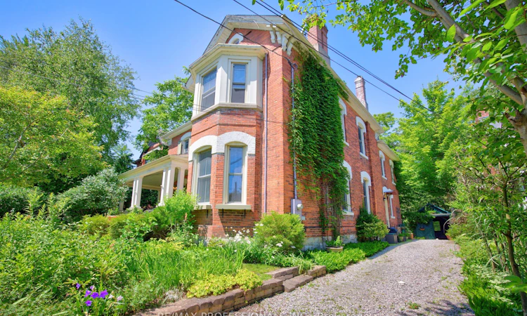 26 Bedford Street