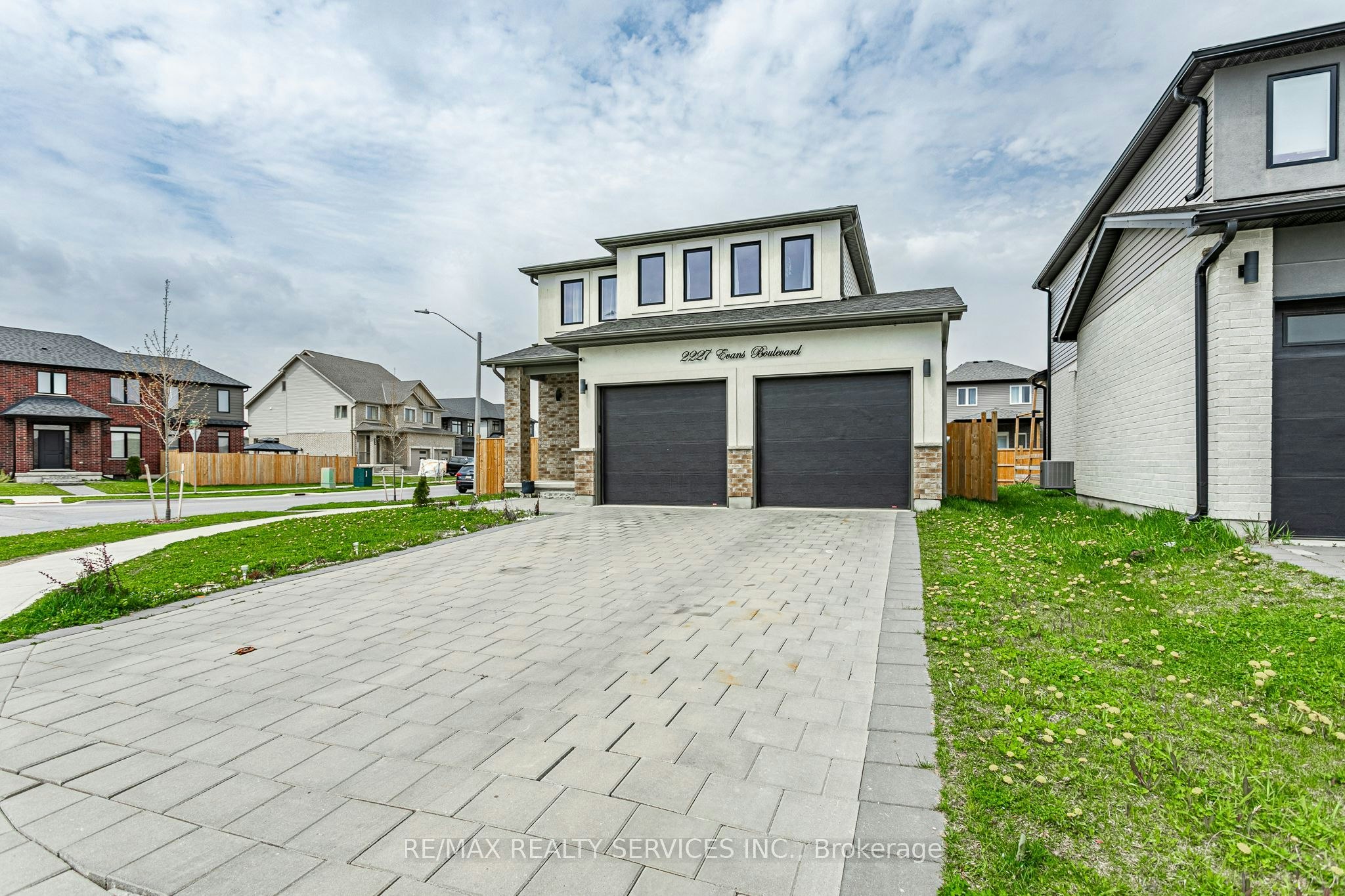 2227 Evans Boulevard, London, ON, N6M 0H7