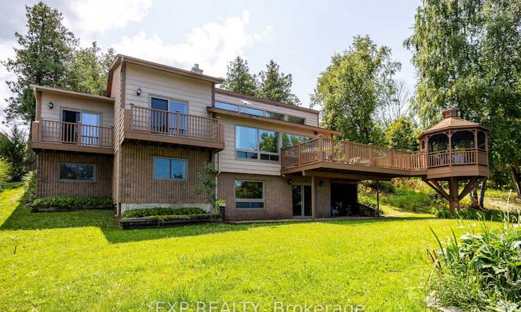 121 Ivy Drive