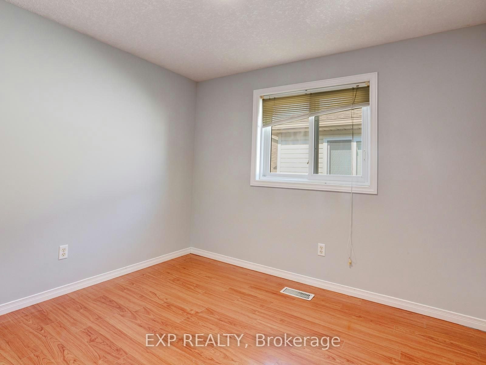 163 Daimler Drive, Kitchener, ON, N2A 4C7 - 39