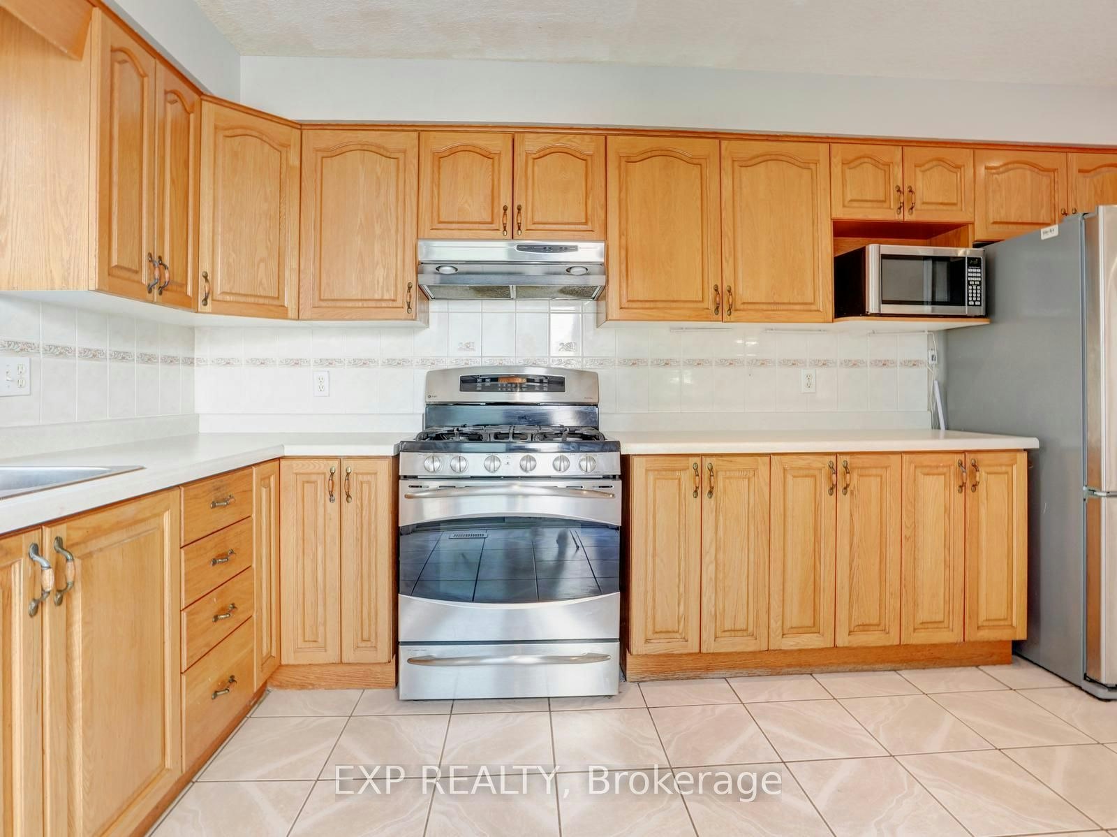163 Daimler Drive, Kitchener, ON, N2A 4C7 - 16