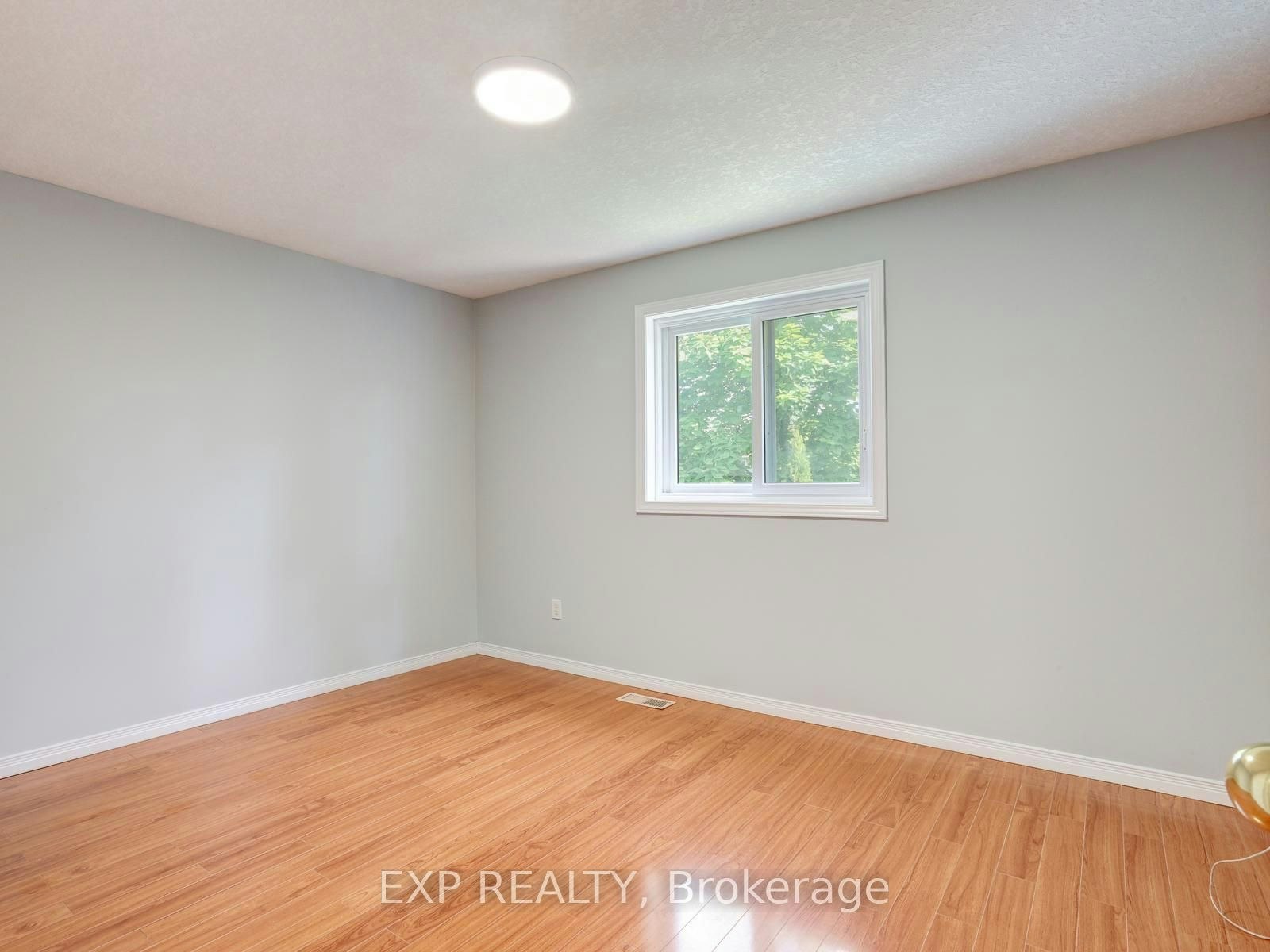 163 Daimler Drive, Kitchener, ON, N2A 4C7 - 35
