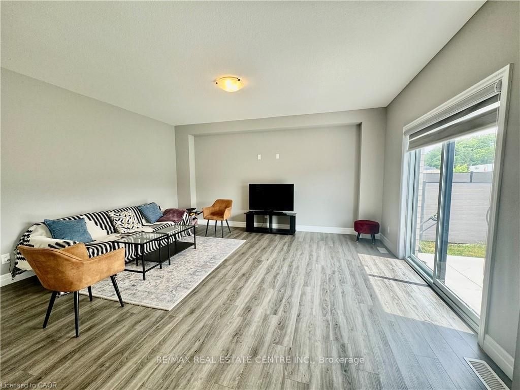 179 Otterbein Road, Kitchener, ON, N2B 0A8 - 14