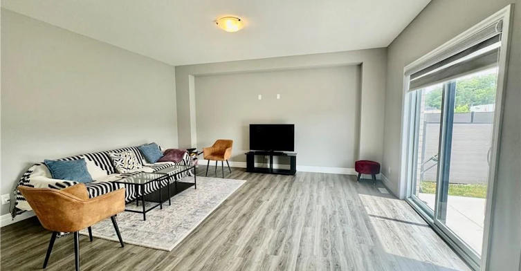 179 Otterbein Road, Kitchener, ON, N2B 0A8 - 14
