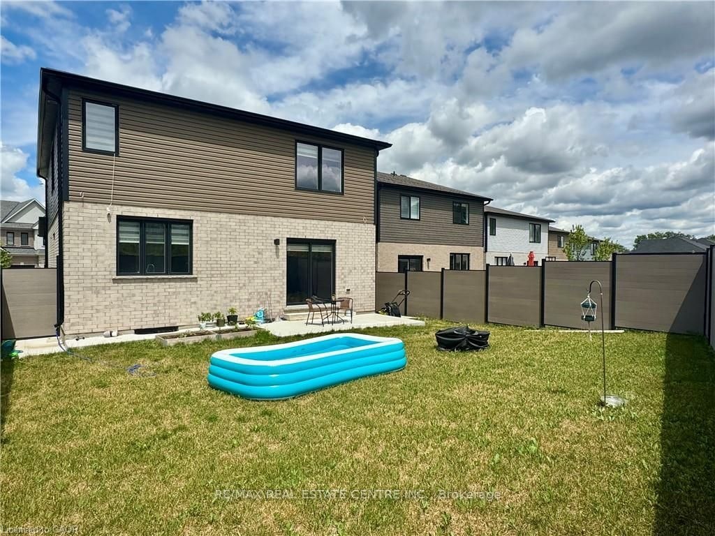 179 Otterbein Road, Kitchener, ON, N2B 0A8 - 32