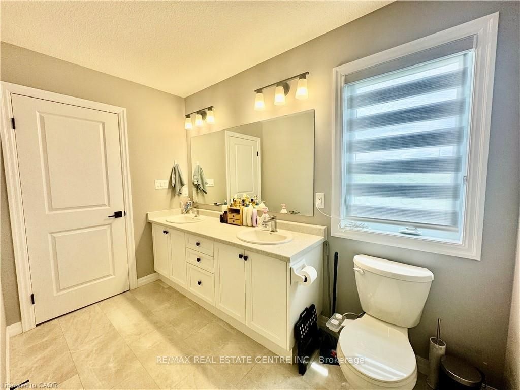 179 Otterbein Road, Kitchener, ON, N2B 0A8 - 22