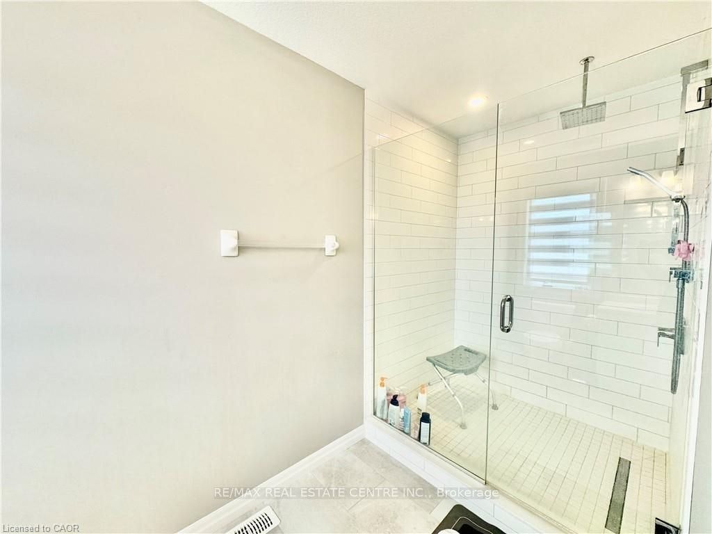 179 Otterbein Road, Kitchener, ON, N2B 0A8 - 21