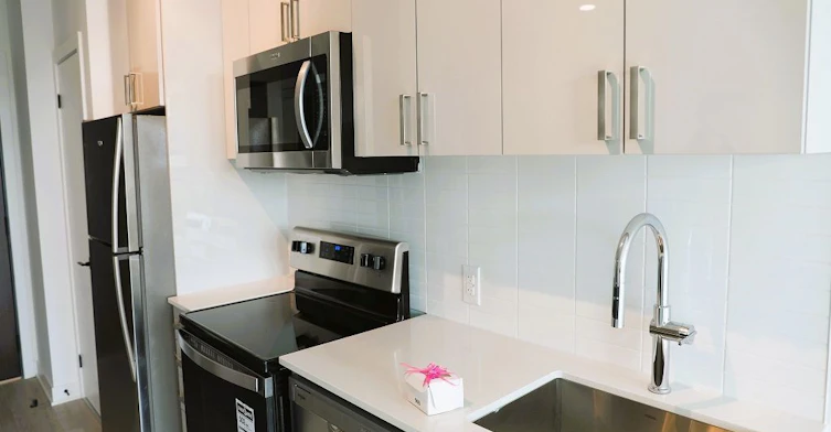 903-2782 Barton Street N, Hamilton, ON, L8E 2J8 - 5