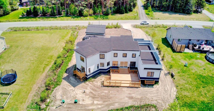 9 Rustlewood Avenue, Kawartha Lakes, ON, L0A 1A0 - 2
