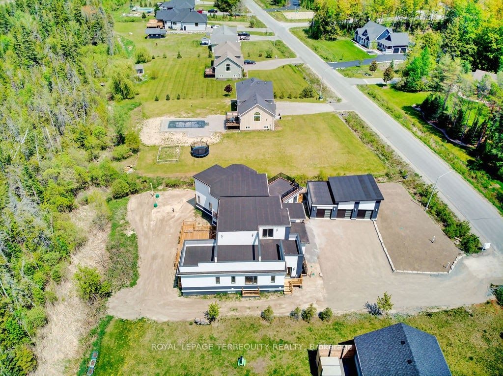 9 Rustlewood Avenue, Kawartha Lakes, ON, L0A 1A0 - 33