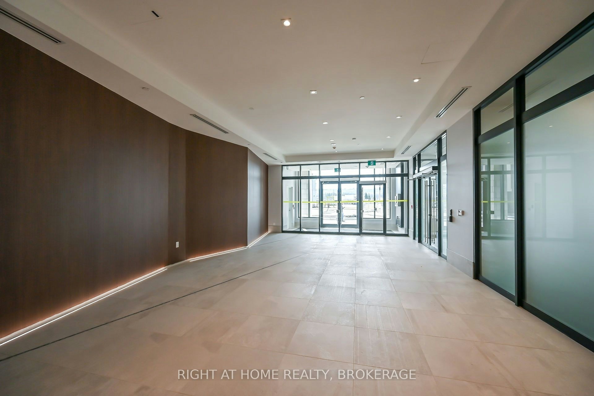 712-385 Winston Road, Grimsby, ON, L3M 0J2 - 25