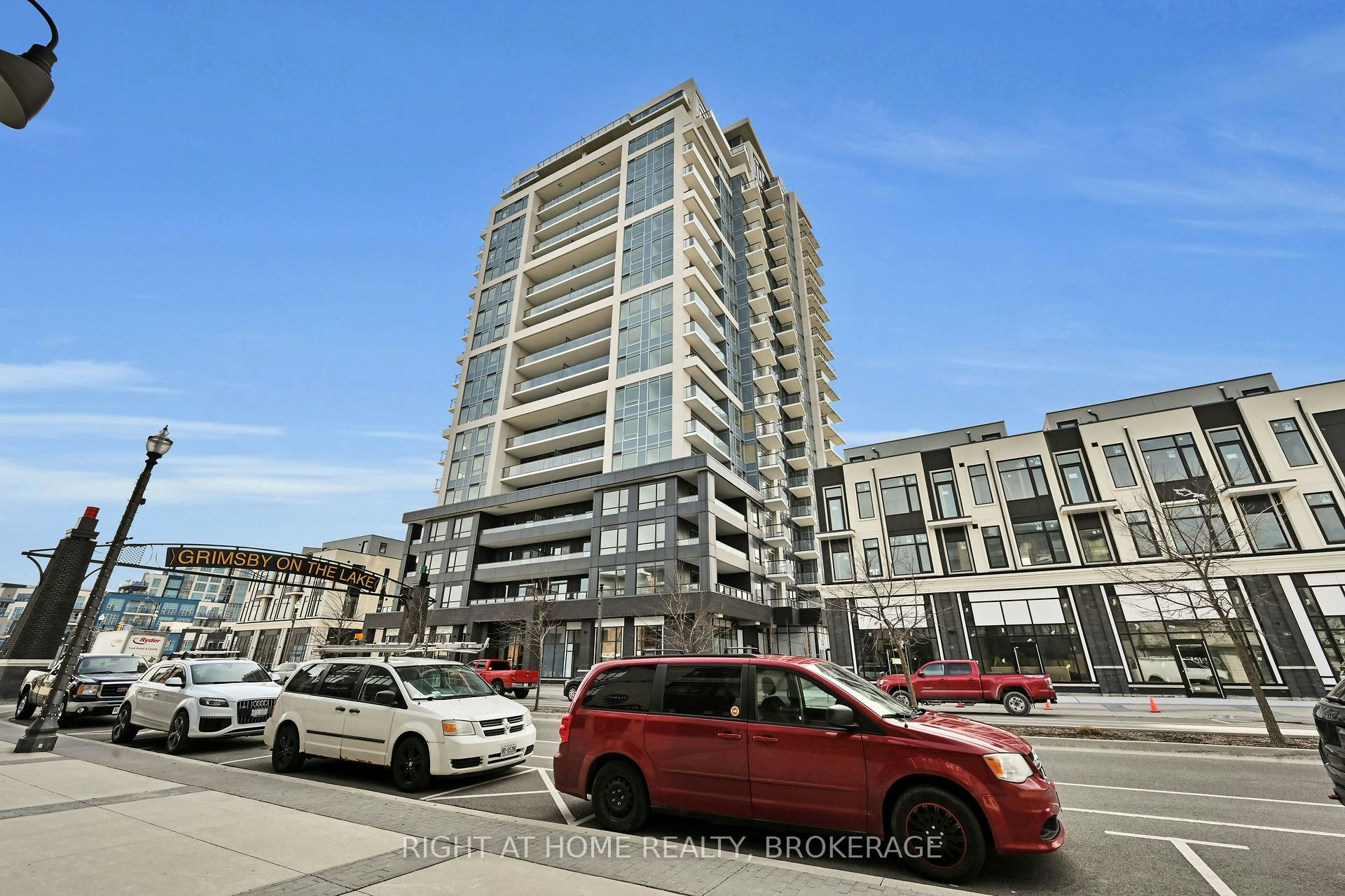 712-385 Winston Road, Grimsby, ON, L3M 0J2