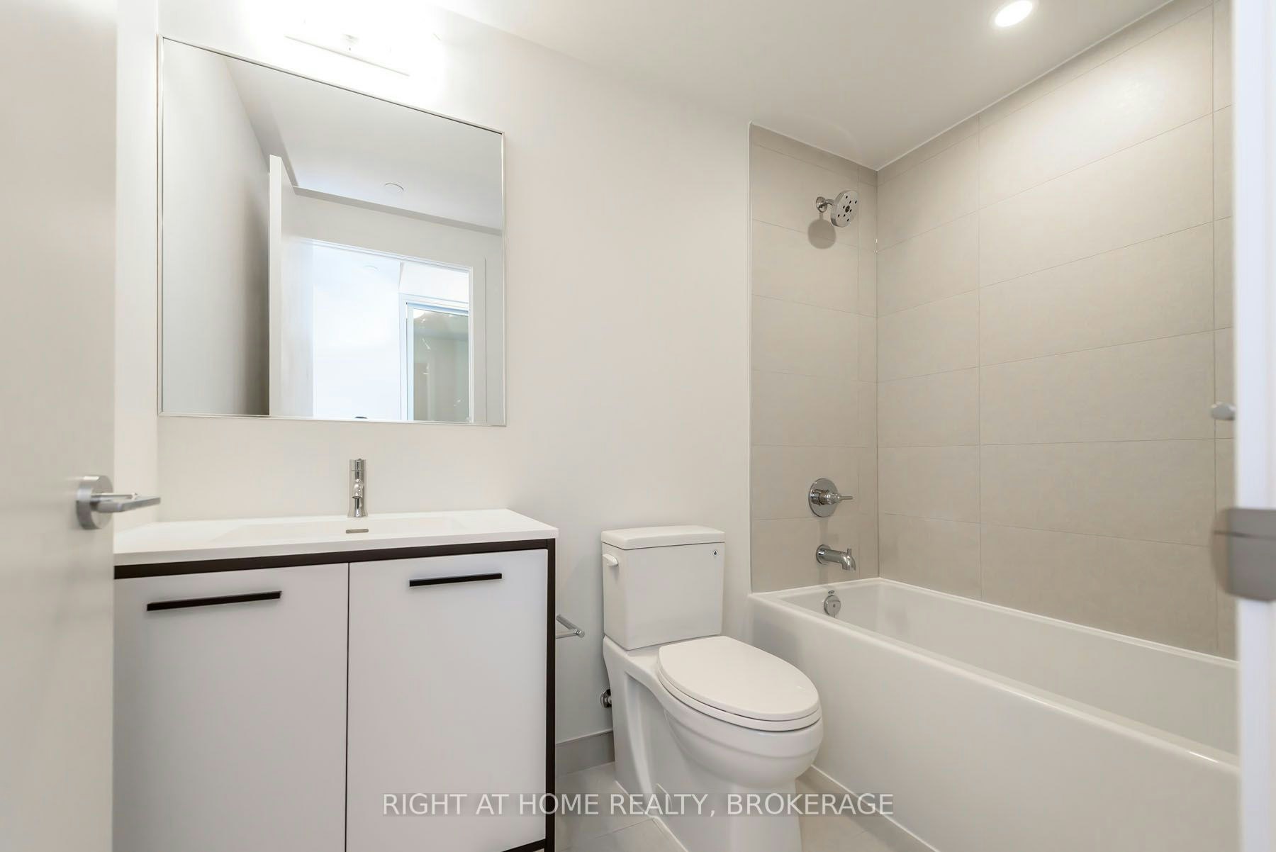 712-385 Winston Road, Grimsby, ON, L3M 0J2 - 16