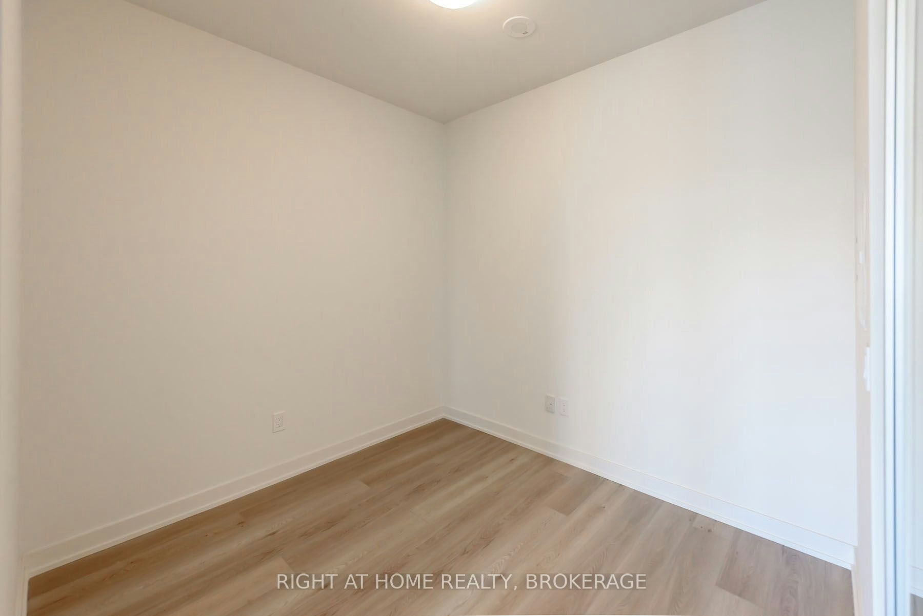 712-385 Winston Road, Grimsby, ON, L3M 0J2 - 12