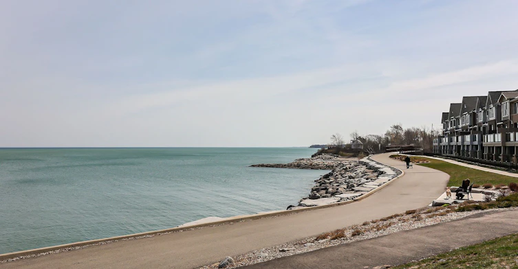 712-385 Winston Road, Grimsby, ON, L3M 0J2 - 30