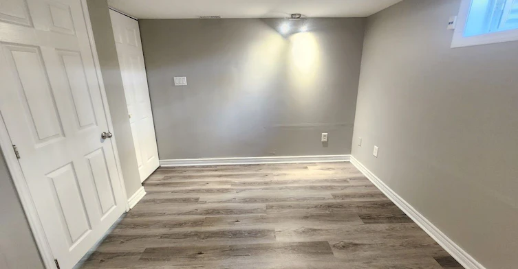Lower-26 Grandfield Street, Hamilton, ON, L8T 2H2 - 14